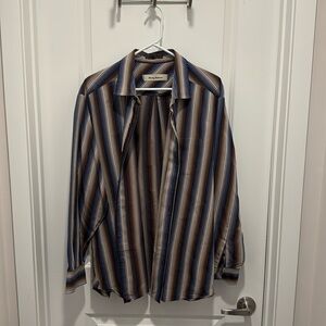 Tommy Bahama men’s button down. Brown and blue